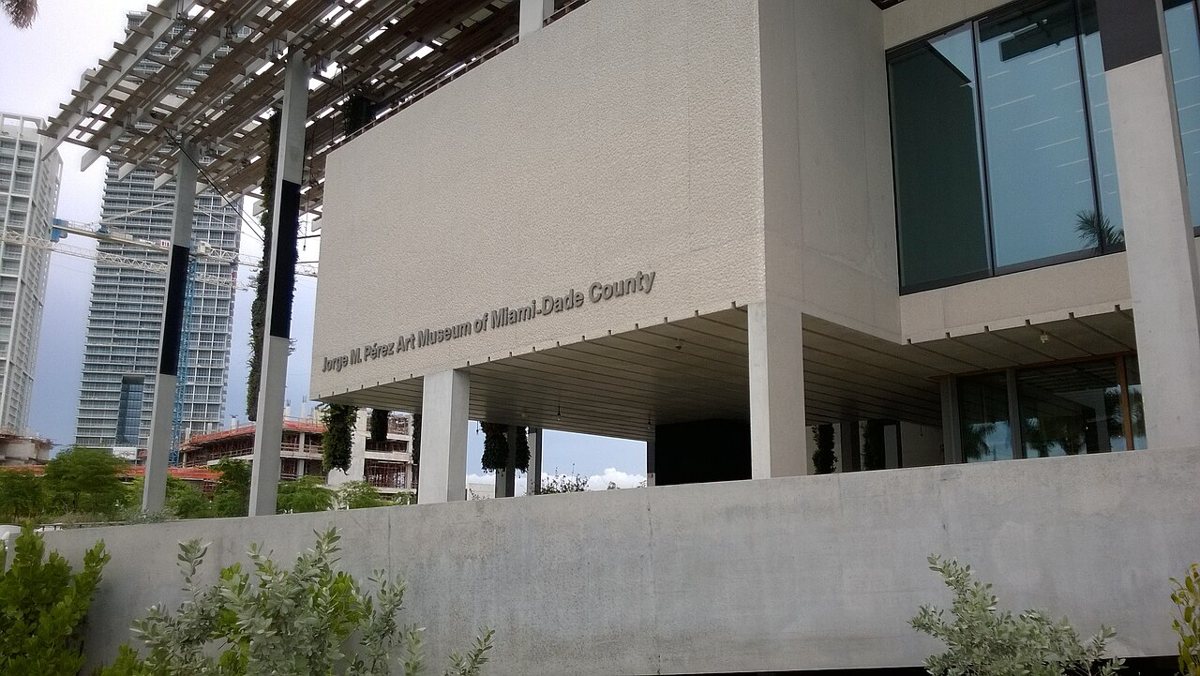 Perez Art Museum Miami building and terrace overlooking Biscayne Bay