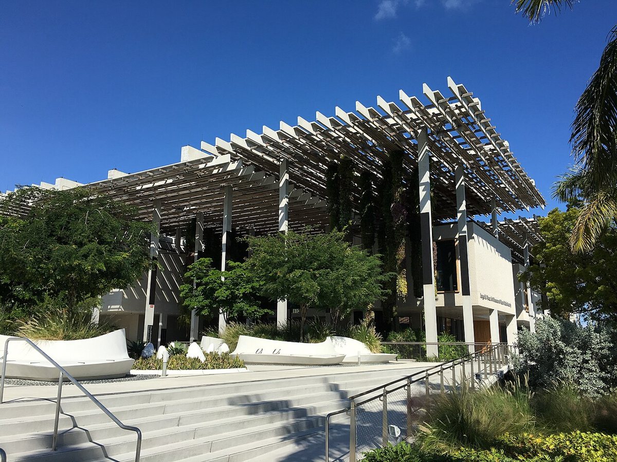The canopy and hanging gardens of Pérez Art Museum Miami